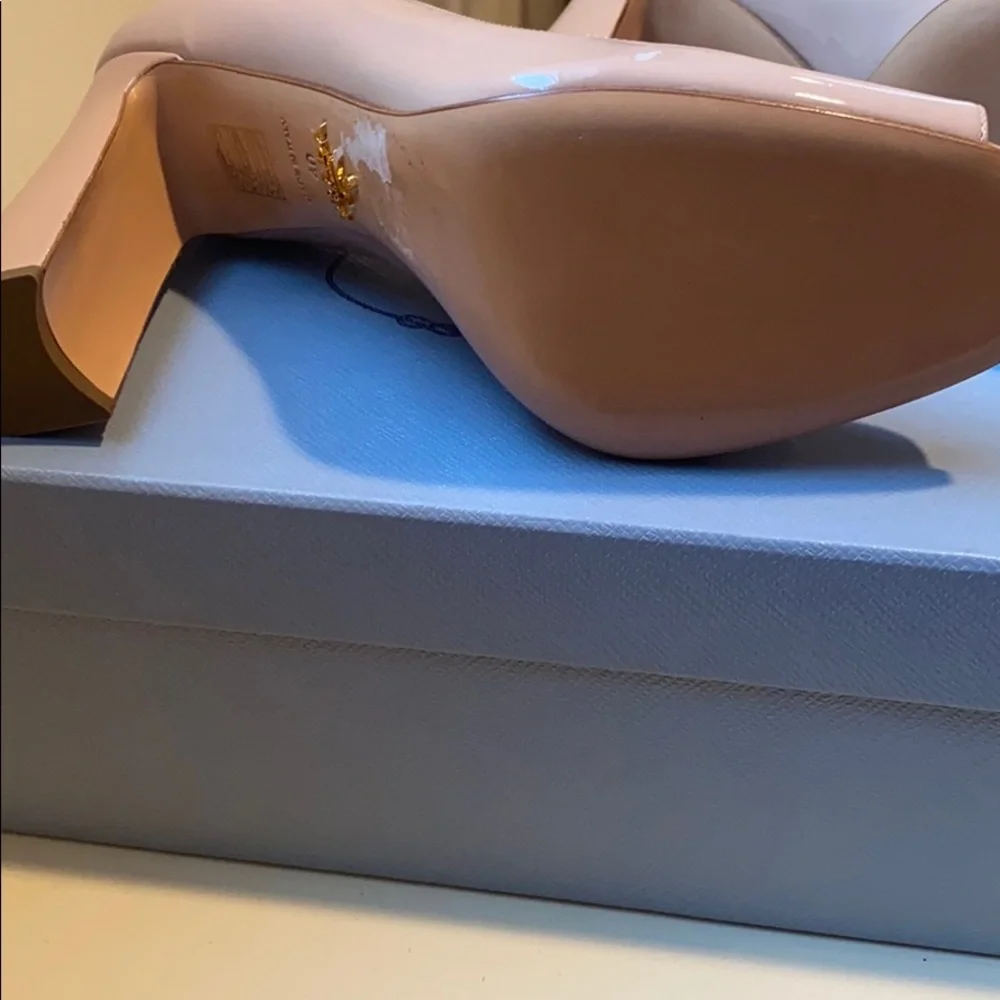 Prada neutral heels - Picture 7 of 10